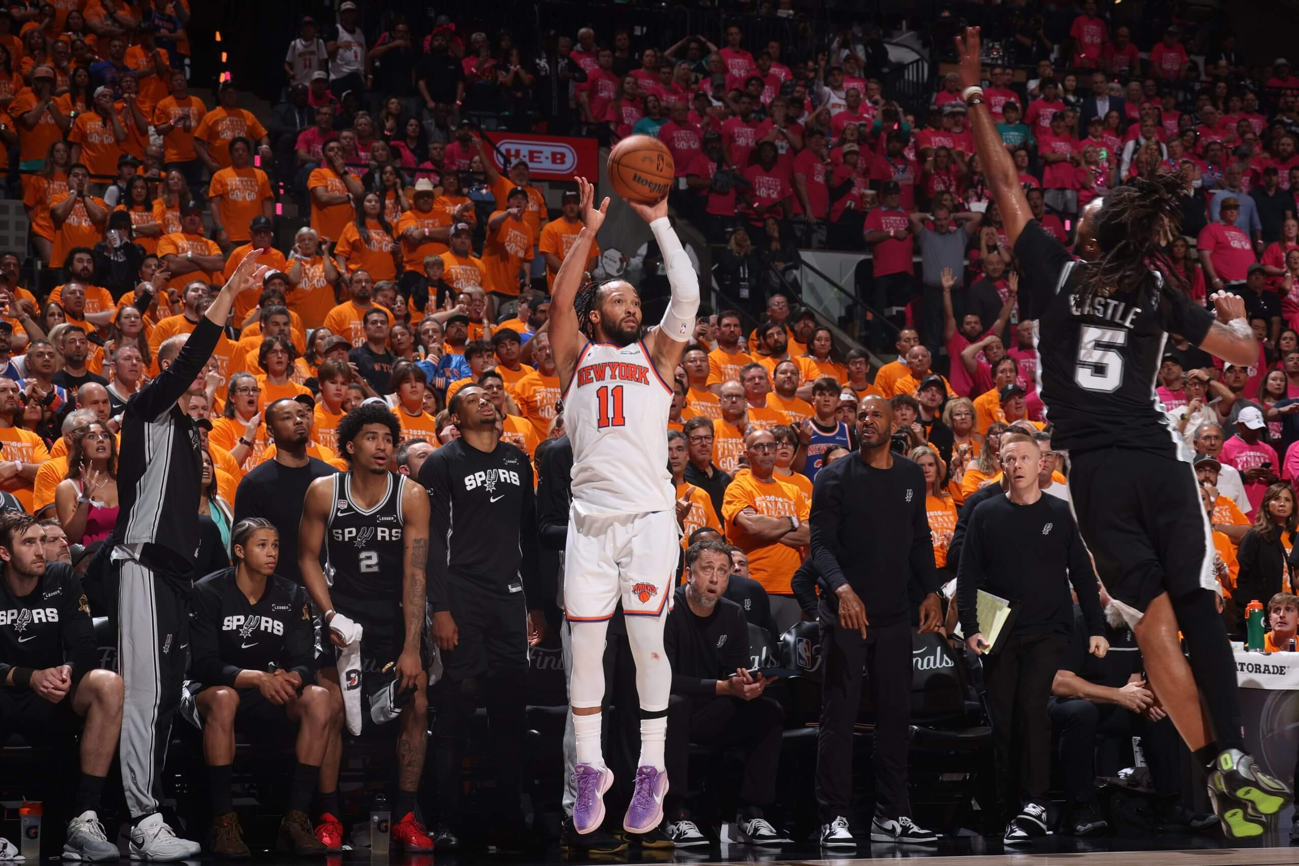 华体会体育登录入口-NBA调查总决赛球迷不当行为 布伦森拒绝置评